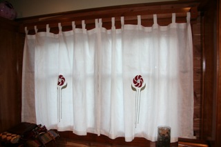 Craftsman curtain